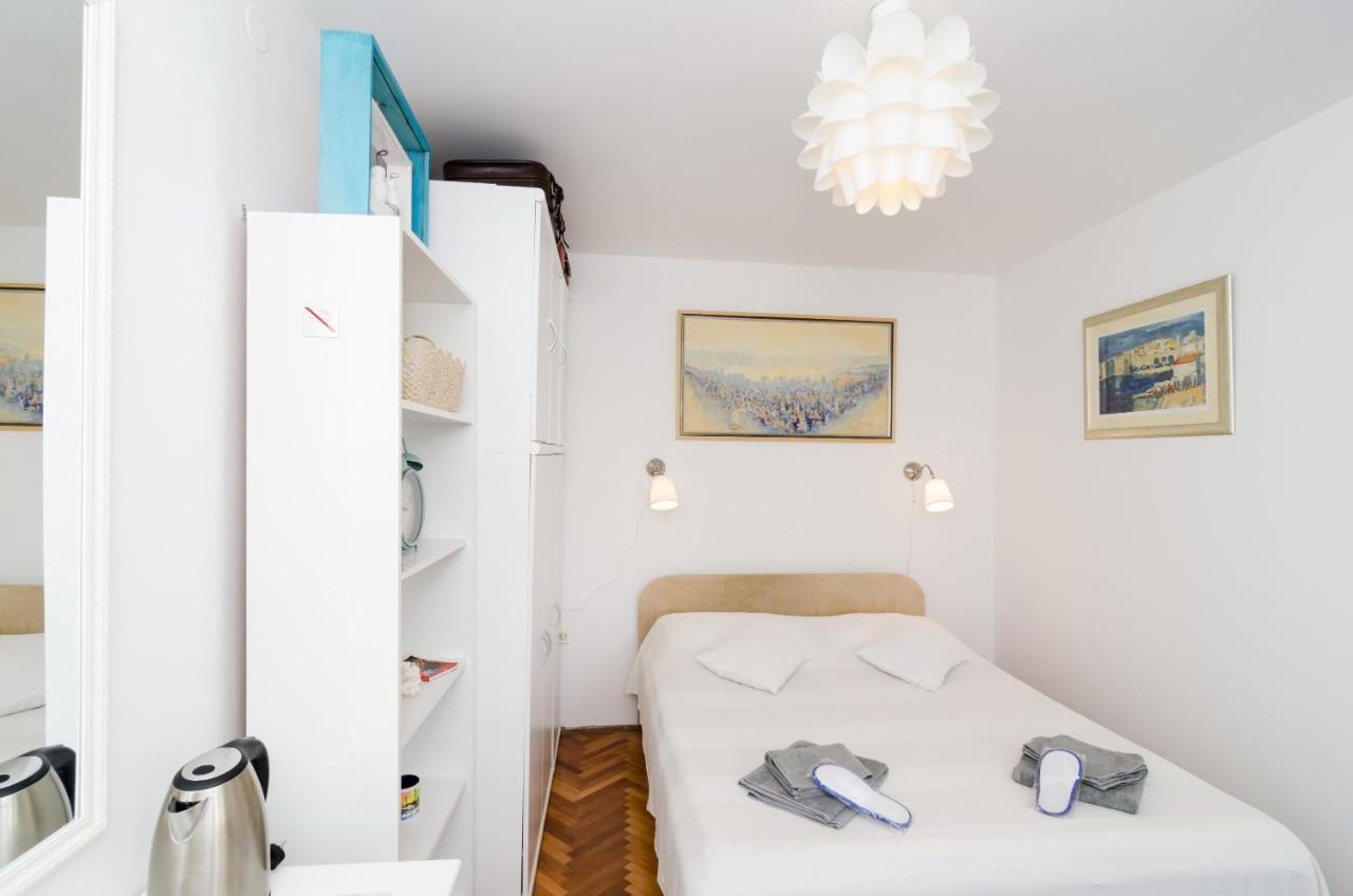 White Wave Guest House Дубровник Екстериор снимка