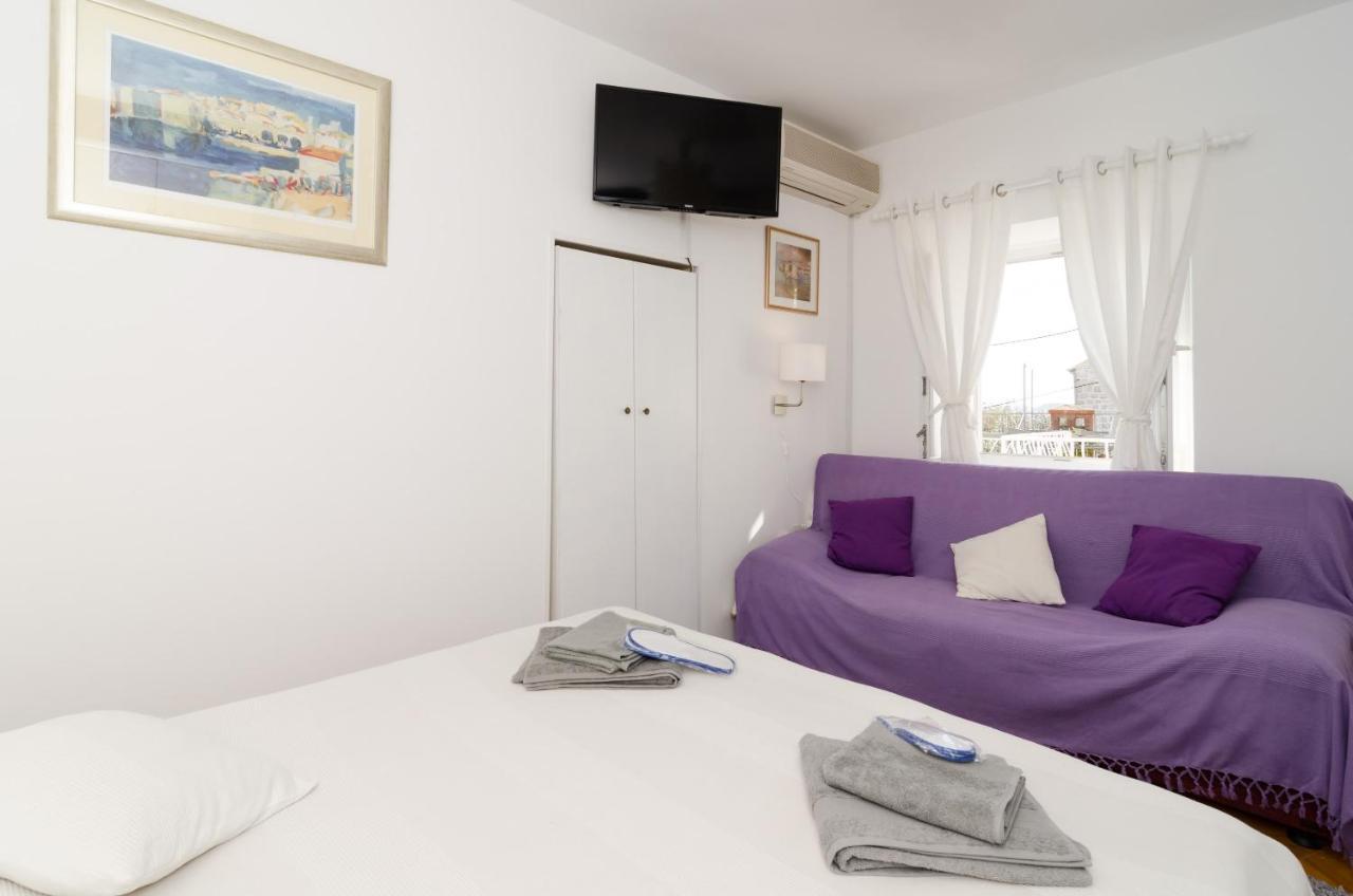 White Wave Guest House Дубровник Екстериор снимка
