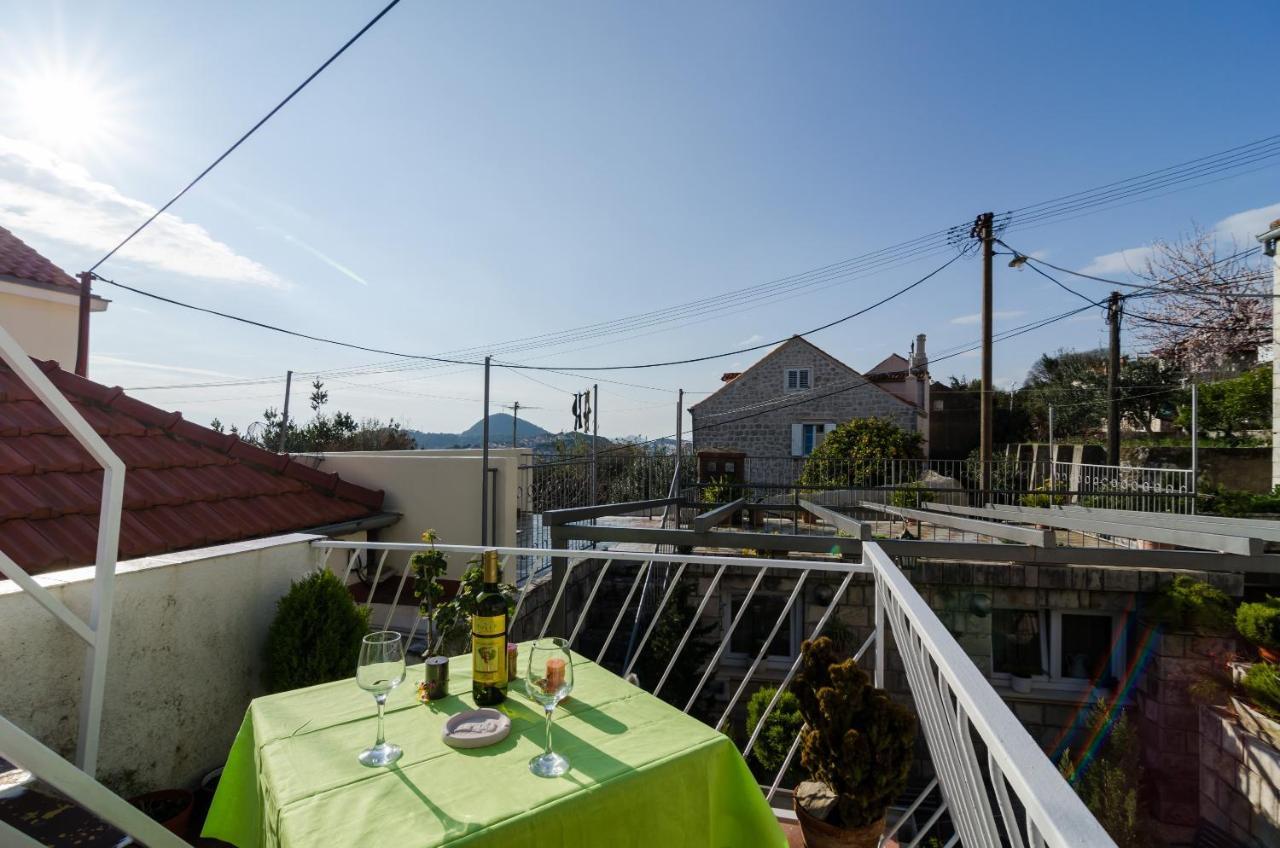White Wave Guest House Дубровник Екстериор снимка